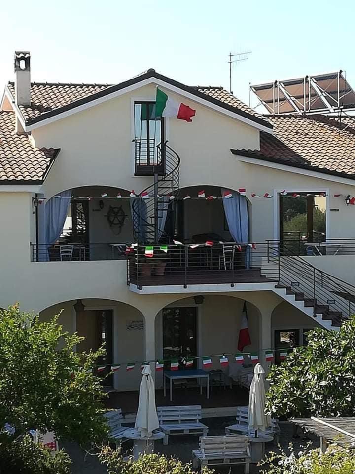 Casa Di Livia Apartment Sant'Anna Arresi Bagian luar foto
